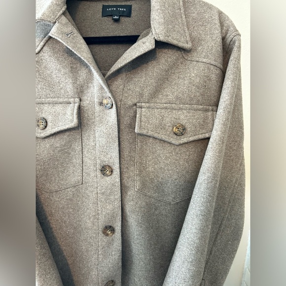 Women’s Love Tree shacket large - Picture 4 of 8